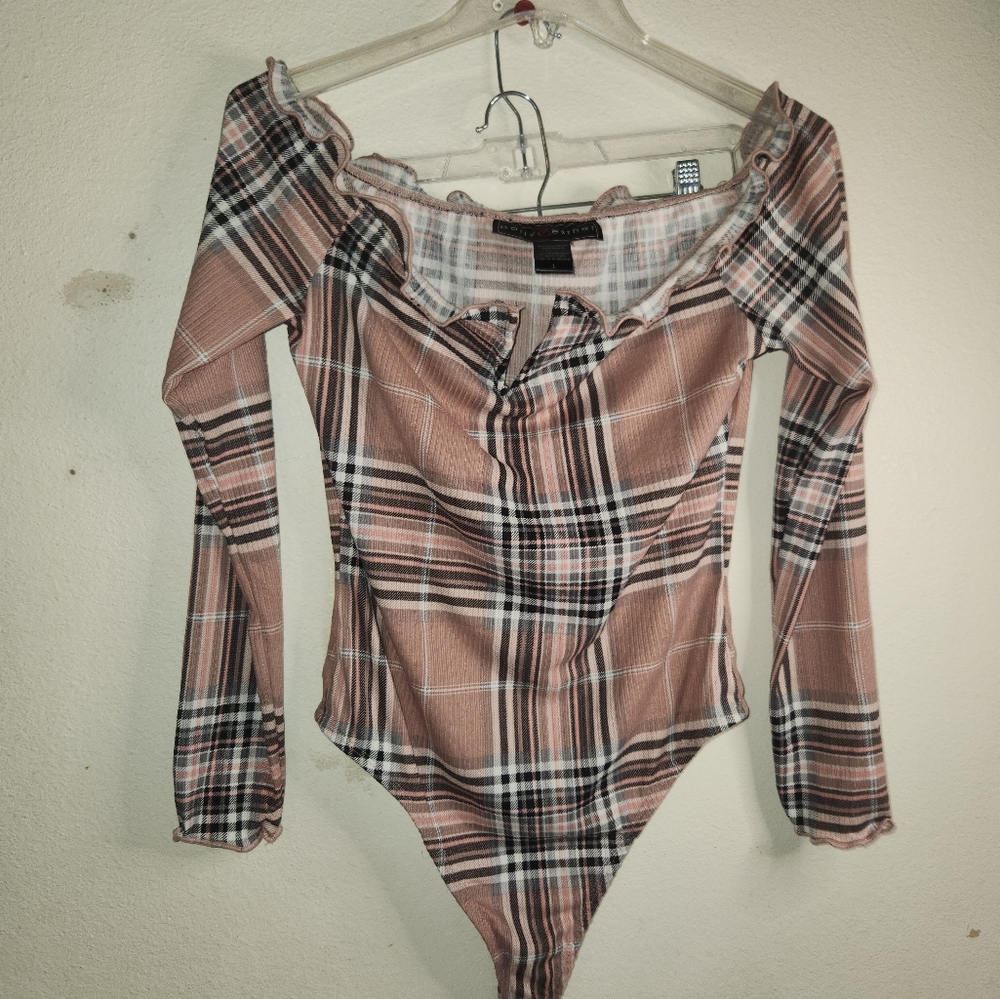 Polly & Ester blush body suit no snap